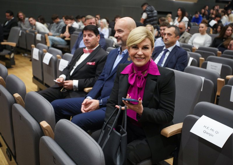 Grabar-Kitarović o Srbiji nakon Mladićeva pogreba: 'Počinjem se pitati koliko je EU uopće ozbiljna'