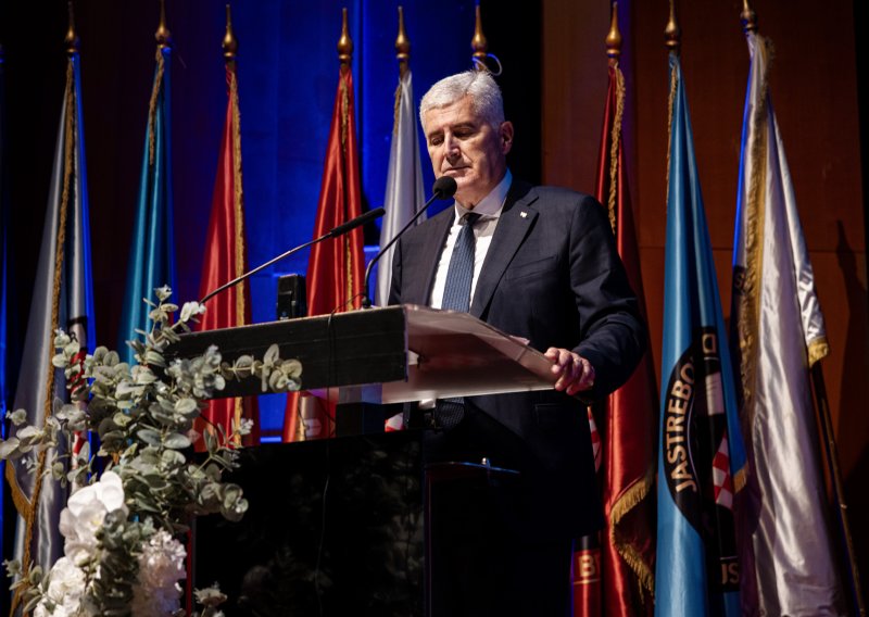 Čović govorio o Srebrenici, ali i zločinu u Grabovici: 'Dok ne raščistimo s prošlošću...'