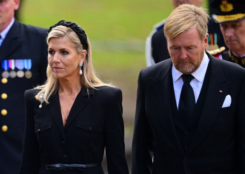 Kraljica Maxima na posljednjem ispraćaju norveškog monarha pokazala suzdržanu eleganciju