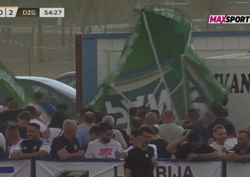 Sudac Bel morao je zaustaviti utakmicu Bedema i Dinama, ljudi su napuštali tribine