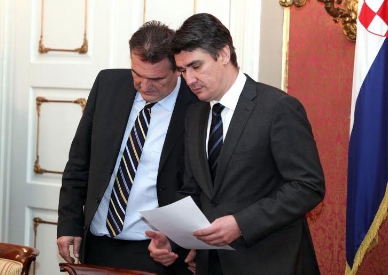 Opposition criticised PM for tolerating Cacic's behaviour
