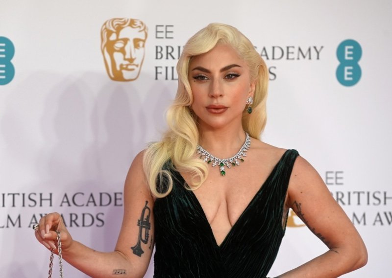 Prva beba slavne pjevačice: Lady Gaga i Michael Polansky postali roditelji