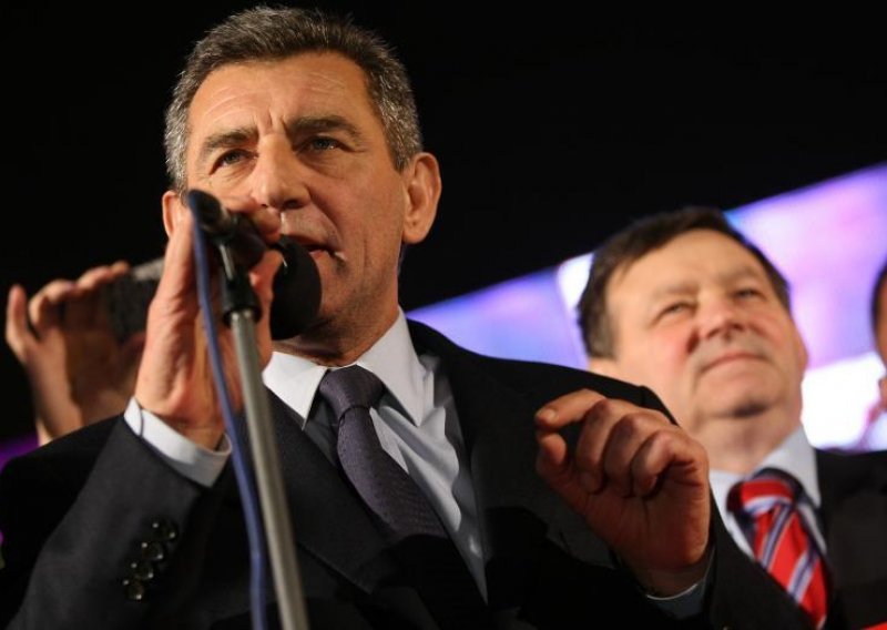 Gotovina pozvao izbjegle Srbe da se vrate u Hrvatsku