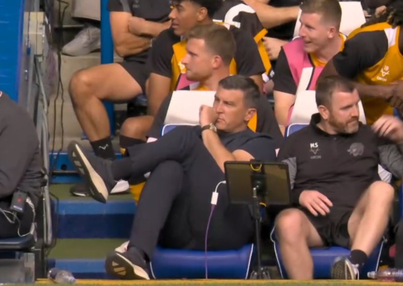 Hull šokirao Chelsea velikim preokretom, a pogledajte reakciju Sergeja Jakirovića nakon drugog gola o kojoj priča Engleska