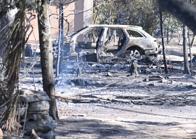 Prve dnevne fotografije otkrivaju razmjere štete požara na Braču