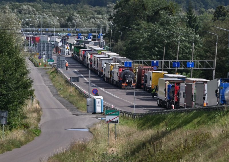 Pogođen ukrajinsko-poljski granični prijelaz u: Barbari su pred vratima EU