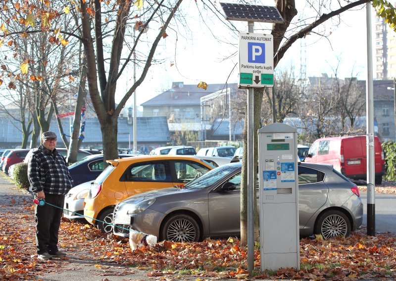 Automobil stoji parkiran, a vlasniku ipak može stići kazna: Pravilo koje mnogi vozači u Hrvatskoj ne znaju
