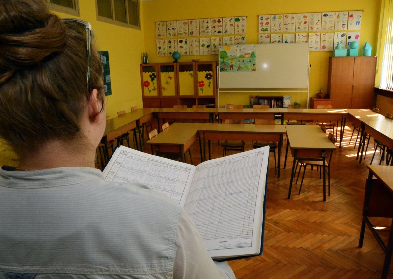 Neobičan prizor u slovenskim školama: Od 700 učenika njih 500 nije došlo na nastavu