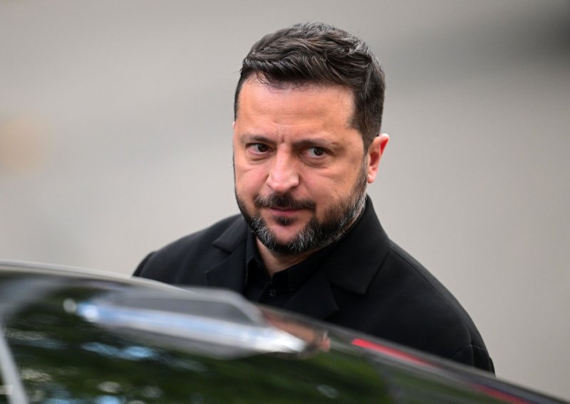Žestoki obračun u vrhu Ukrajine: Zelenski traži smjenu tužitelja, on optužio šefa antikorupcijskog ureda