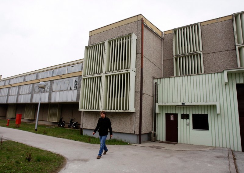 Je li suicid u zatvoru mogao biti spriječen? Nedostaje četvrtina čuvara