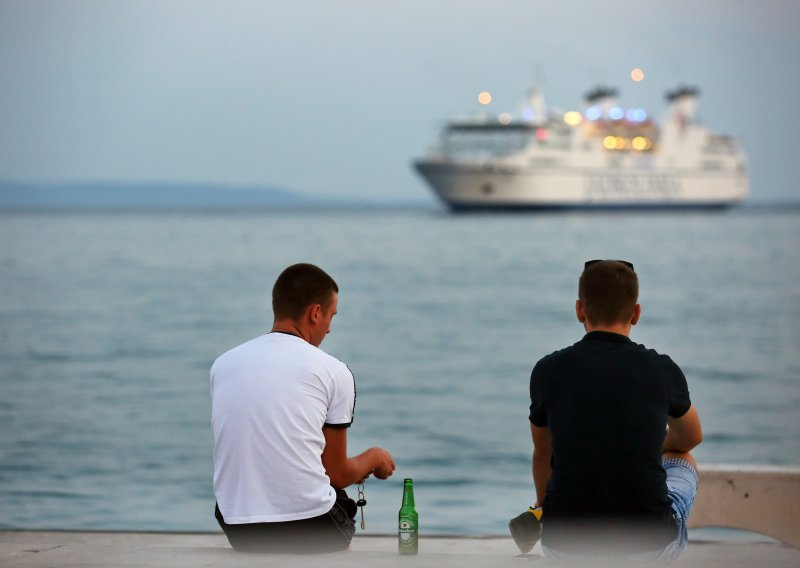 Završava zabrana: Od sutra se u Splitu alkohol ponovno može kupovati nakon 21 sat