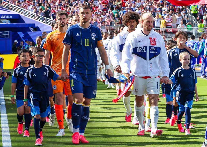 Šok za navijače BiH: Upitan prijenos utakmica reprezentacije na državnoj televiziji, razlog je nevjerojatan