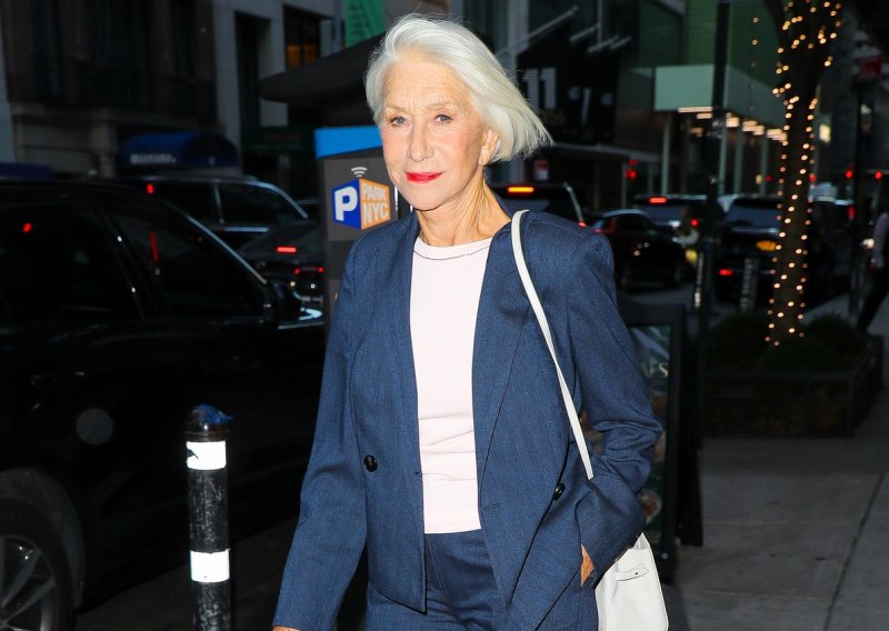 Kakva elegancija! Helen Mirren u 81. godini briljira u klasiku koji uvijek izgleda skupo
