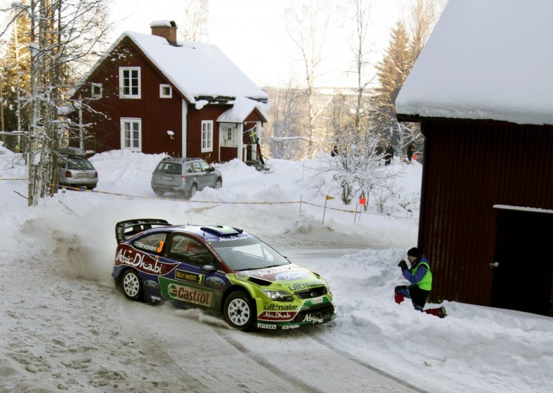 Reli: Hirvonenu pobjeda, Loeb tek šesti