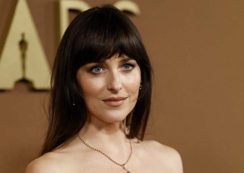 Ovo nitko nije očekivao: Dakota Johnson mjesecima u tajnosti viđa jednog od najpoznatijih holivudskih buntovnika