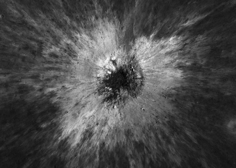 Asteroid ili komet velik kao zgrada sa šest katova nedavno je udario u Mjesec