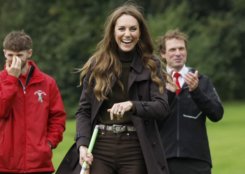 Kate Middleton ne odustaje od hlača koje su mnogi već otpisali, a izgleda besprijekorno