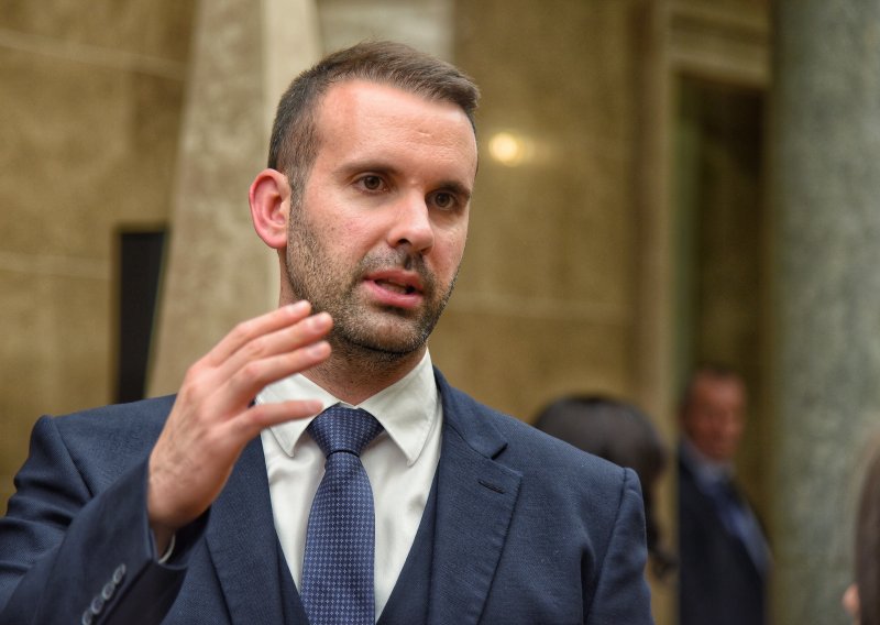 Crnoj Gori se zakomplicirao ulazak u EU: Hrvatska i još četiri zemlje povukle ručnu