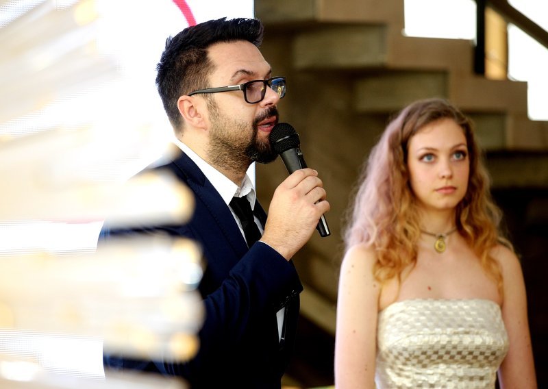 Hana Huljić pokazala dosad neviđeno izdanje: Prozirni bodi, krv i maska, reagirao i Grašo