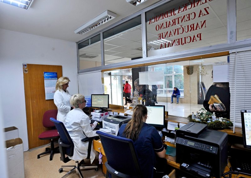 'Ne možete takvi unutra': Pacijenticu vratili zbog haljine, KBC Split sad ide pod povećalo