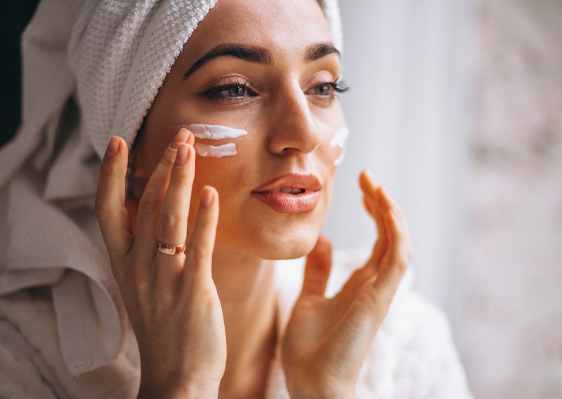 Ovo je sedam sastojaka iz kojih se vrti cijela skin care industrija: Jeste li ih doista trebali kupiti?