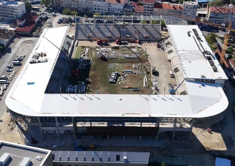 FOTO Stadion u Kranjčevićevoj dobio prepoznatljiv oblik