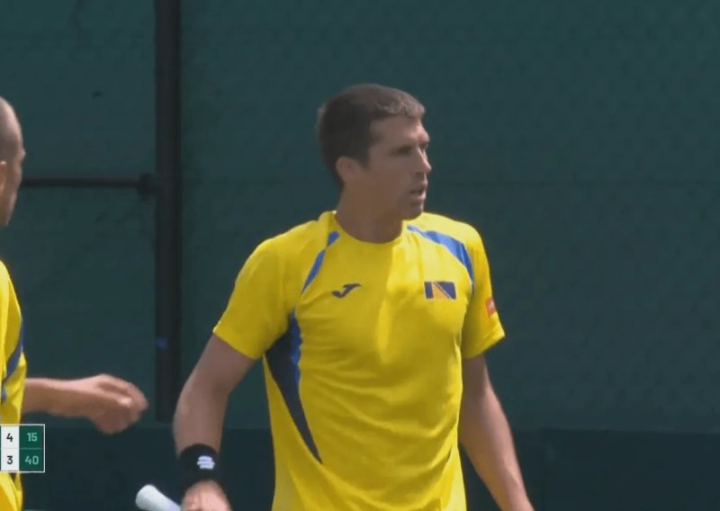 Propust u Davis Cupu: Pogledate s kakvom je zastavom igrao tenisač iz BiH