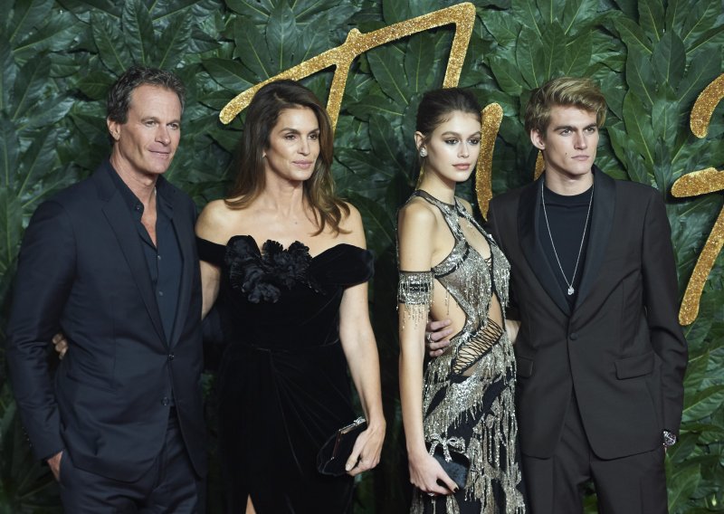 Umro Presley Gerber, sin Cindy Crawford. Imao je 27 godina