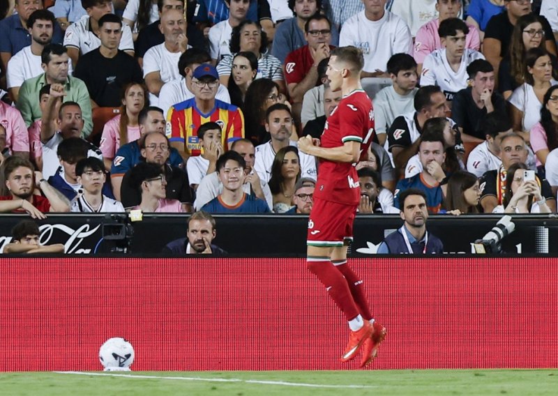 Luka Sučić 'bombom' poveo Real Sociedad prema pobjedi, pa se spakirao i krenuo za Hrvatsku