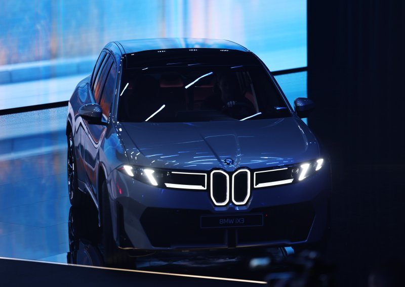 Nezapamćena navala na novi BMW: Imaju već 100.000 narudžbi i u tvornice uvode treće smjene