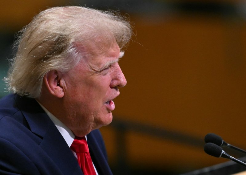 VIDEO Trump zaprijetio Rusiji: 'Vrijeme je da se zaustavi ubijanje'