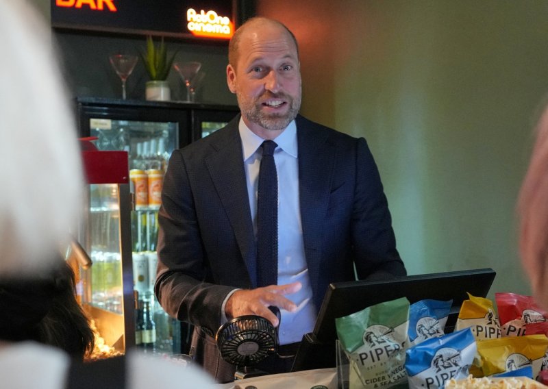 Princ William u izdanju u kakvom ga rijetko vidimo: Nakratko postao zaposlenik kina