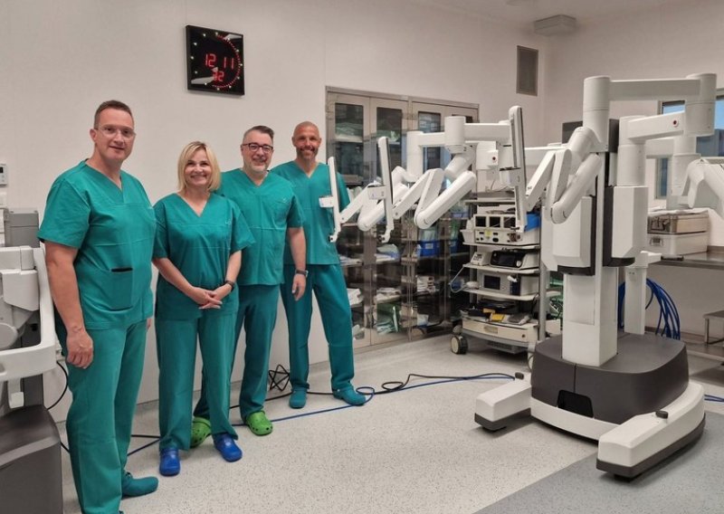 Novi korak za riječku digestivnu kirurgiju: Izvedeni prvi zahvati uz robotsku pomoć