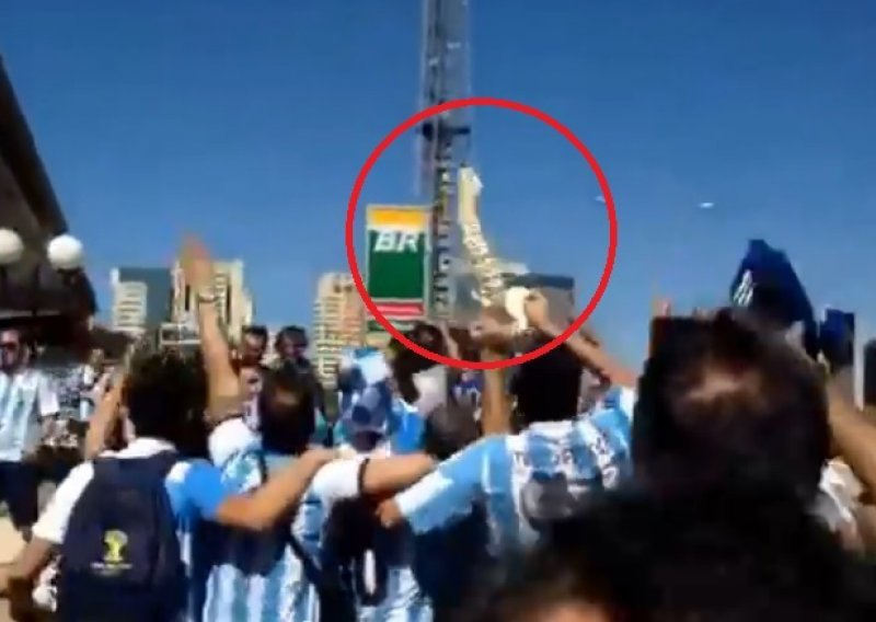 Ružna provokacija argentinskih navijača u Brazilu!