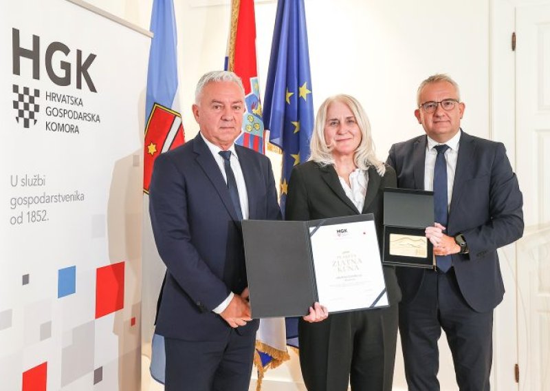 Hrvatski duhani dobitnik nagrade Zlatna kuna u kategoriji 'Veliko trgovačko društvo' u Virovitičko-podravskoj županiji