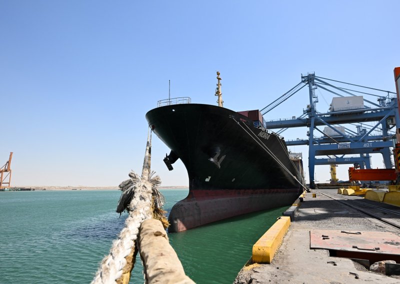 Trump sprema potez od 10 milijardi dolara: Cilj je zaobići Hormuz