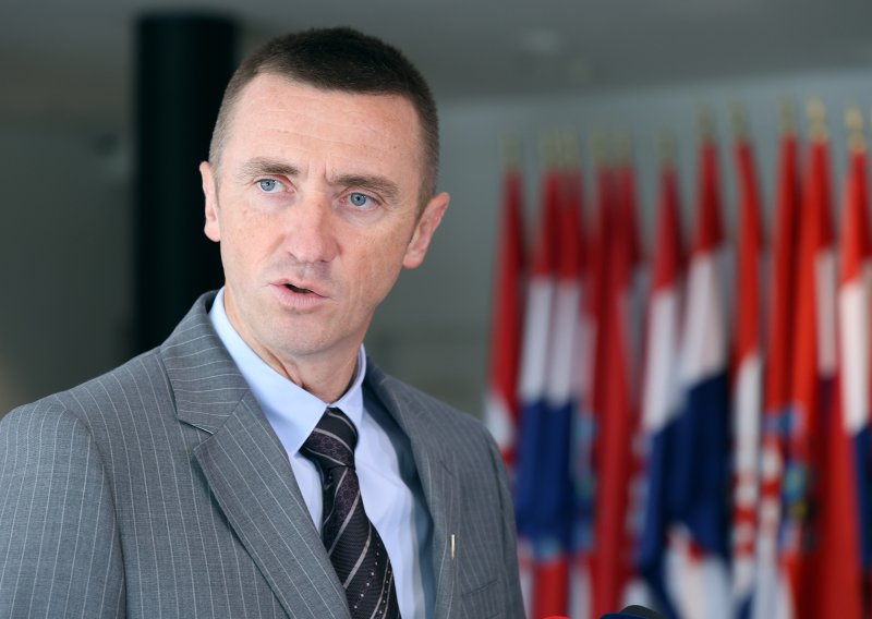 U zadnji tren odgođena sjednica Penavina povjerenstva: Nema kvoruma?