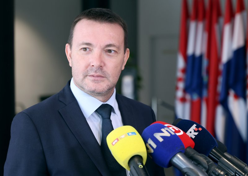 Povici Torcide otvorili pitanje normalizacije ustaške simbolike, oporba traži kazne