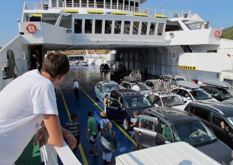 HGK: Turizam višestruko diže potrošnju hrane i pića