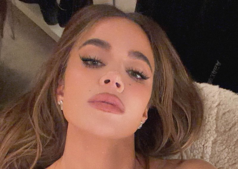 Khloe Kardashian ove pristupačne ruževe s K-beauty potpisom kupuje u svim bojama