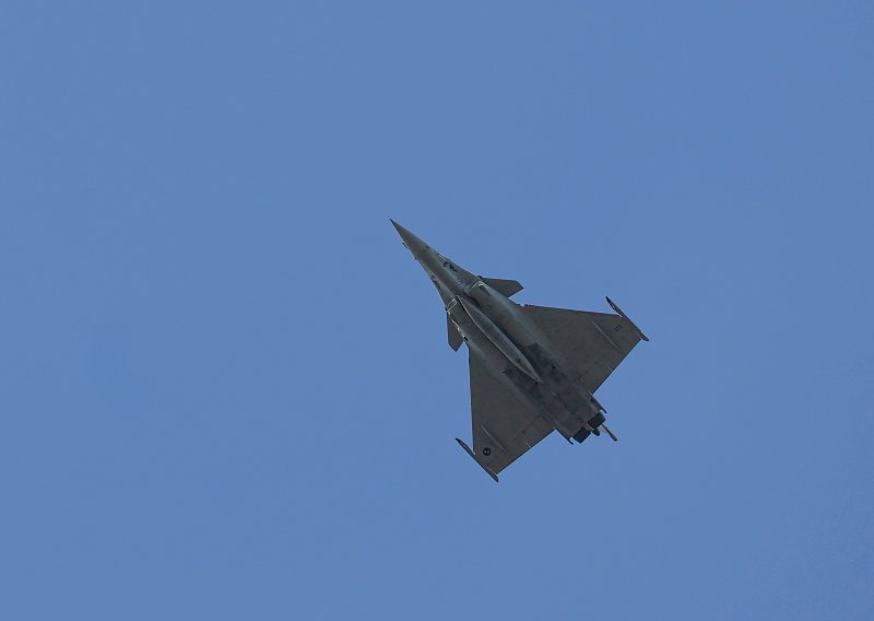 Nemojte se preplašiti, sutra bi vam iznad glave mogao proći vojni avion