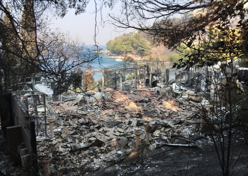 Omiška udruga nezadovoljna odgovorima vatrogasaca: Evo što sve žele doznati oko tragičnog požara