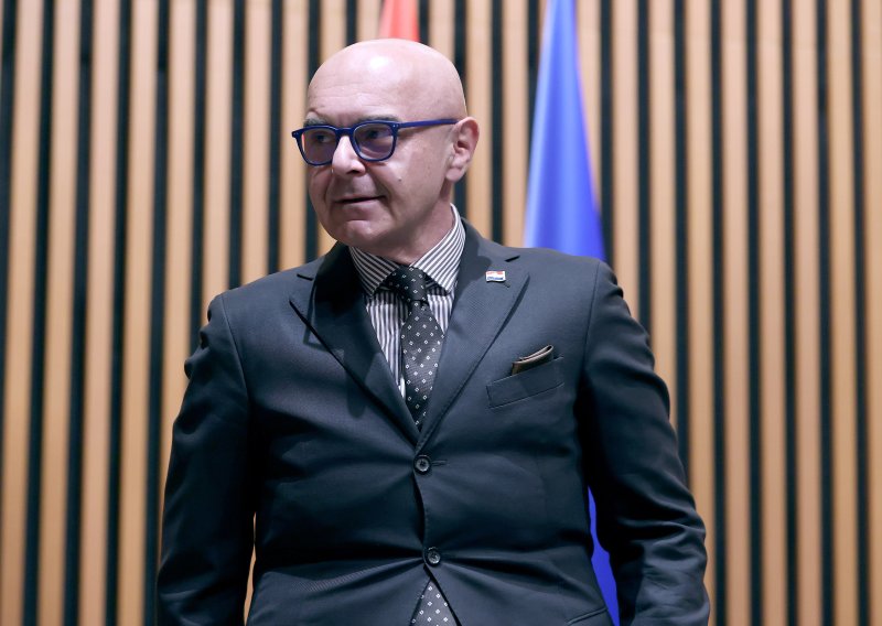 Ministar Ružić i udruge dogovorili dvije radne skupine za bolju zaštitu žena od nasilja