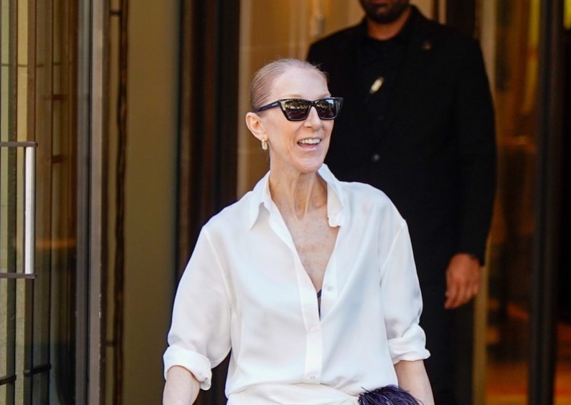Dramatično i elegantno: Celine Dion zadivila u asimetričnoj kreaciji od svile i perja