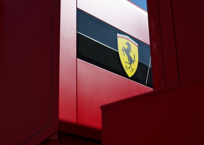 Dok svi pričaju o električnim autima, pogledajte što Ferrari radi s benzinskim motorima