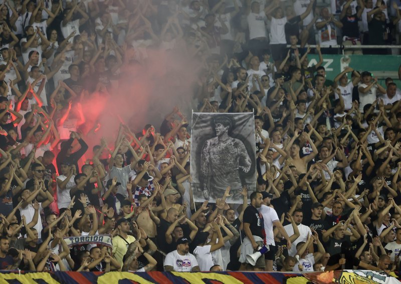 Ajax upozorio navijače uoči gostovanja na Poljudu: 'Ovo nikako ne smijete raditi'