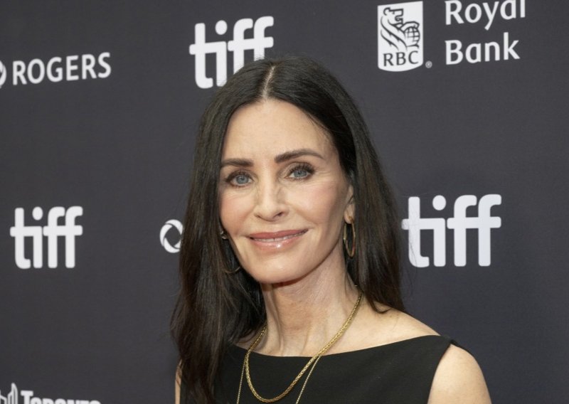 Courteney Cox nakon deset godina 'Prijatelja' priznala zašto s njom nije lako raditi: 'Iscrpljujuća sam'