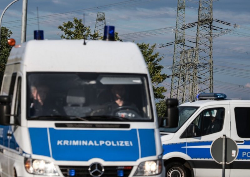 Drama nakon Oktoberfesta: Pijan se posvađao s vozačem taksija, pa mu zaprijetio