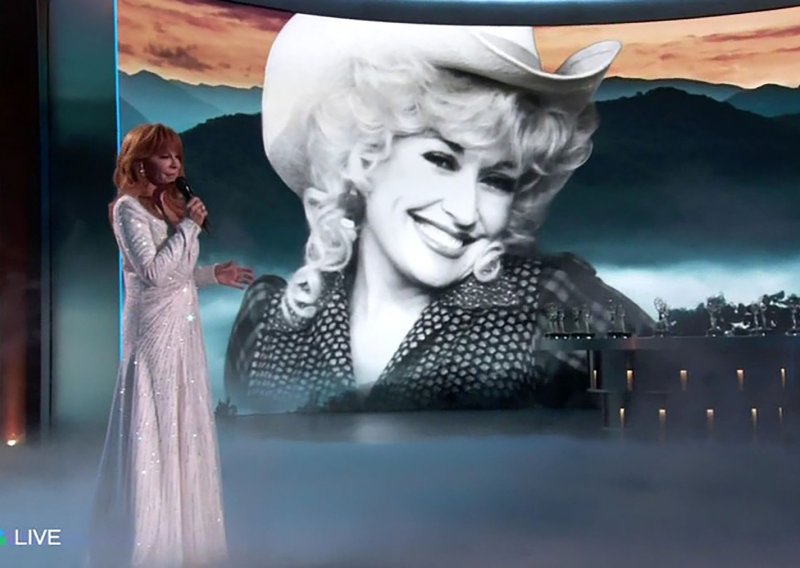 Posljednji poziv koji nije stigla primiti: Reba McEntire ne može prestati misliti na to što joj je Dolly Parton htjela reći
