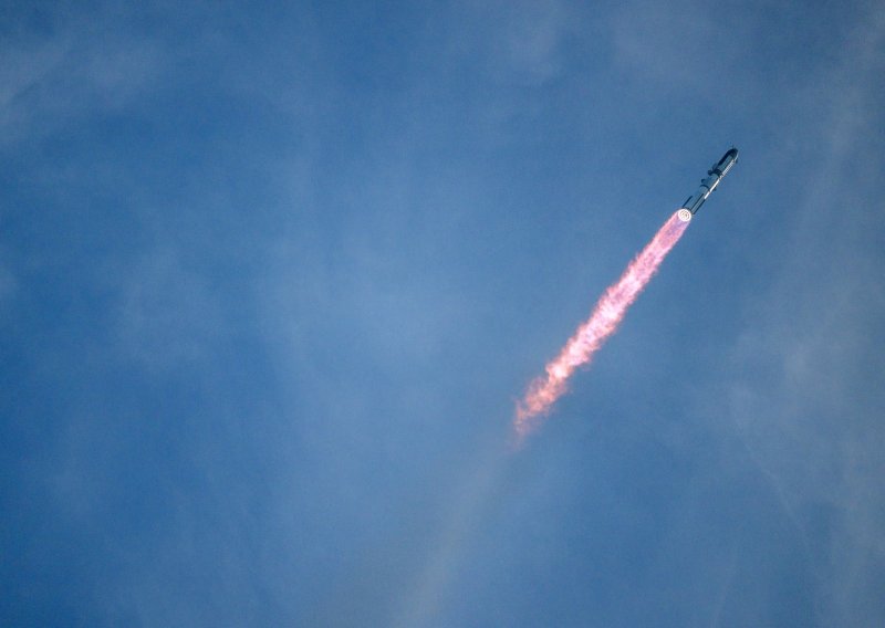 Povijesni uspjeh SpaceX-a: Starship prvi put dosegnuo orbitu i uspješno se spustio u Tihi ocean